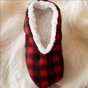 Buffalo plaid house slippers